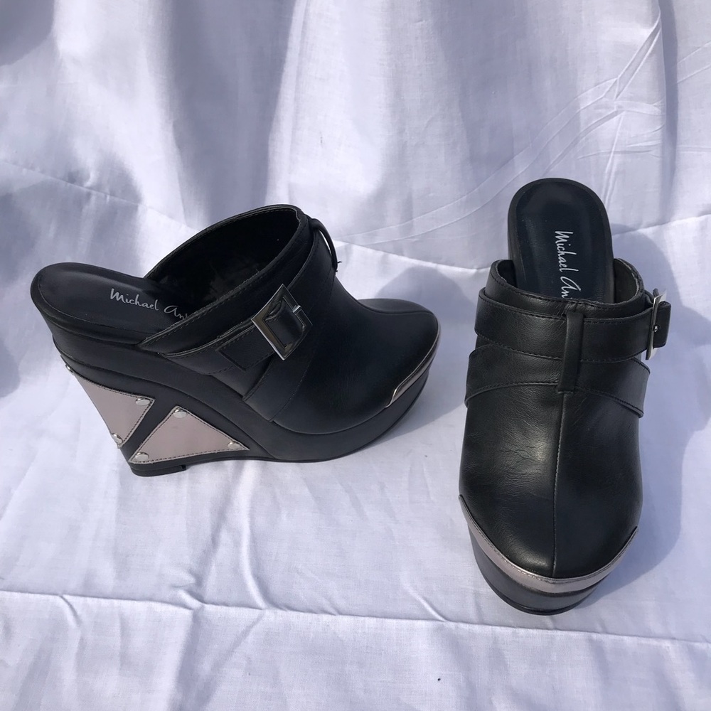 Black Wedge 006